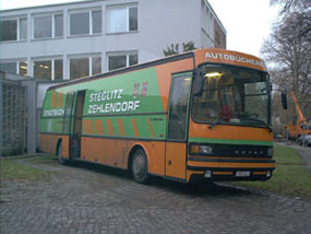 Ein Bus aus der Fahrbibliothek.