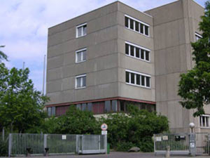 Oberstufenzentrum Bürowirtschaft und Verwaltung Lippstädter Straße 9-11 12207 Berlin.